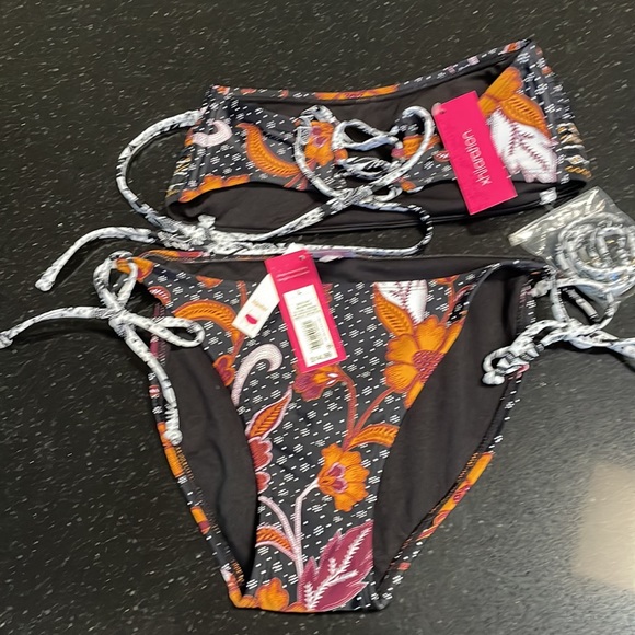 Bikini Set Bottom Size L Top Size M - Picture 2 of 11